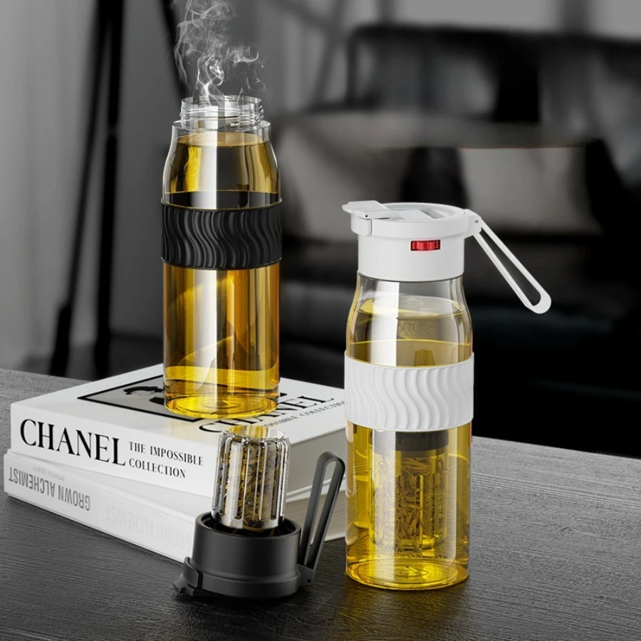

New magnetic suction high-end design portable sports tea cup for outdoor use in cars with tea strainer plastic cup
