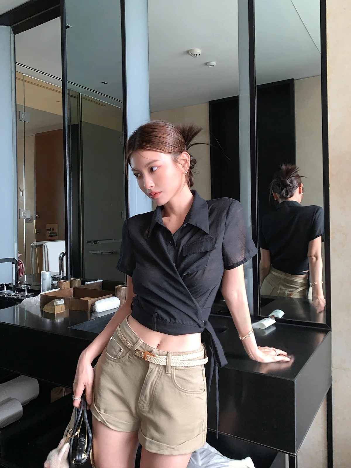

Lione Oxygen Feel Linen Shirt Short Sleeve Slim Fit with Belt Pure Color Collar Women's Fashion Casual Summer Shirt