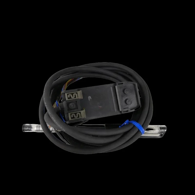 

New Original ZX2-LDA11 ZX2 Smart Sensors Laser Displacement Sensors