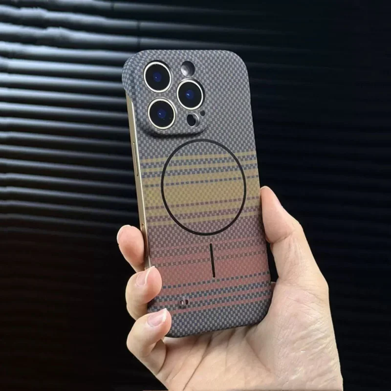 Ультратонкий чехол Magsafe с беспроводной зарядкой из углеродного волокна для iPhone 16, 15, 14 Plus, 13, 12, 11 Pro Max, безрамный чехол для ПК с текстурой кевлара