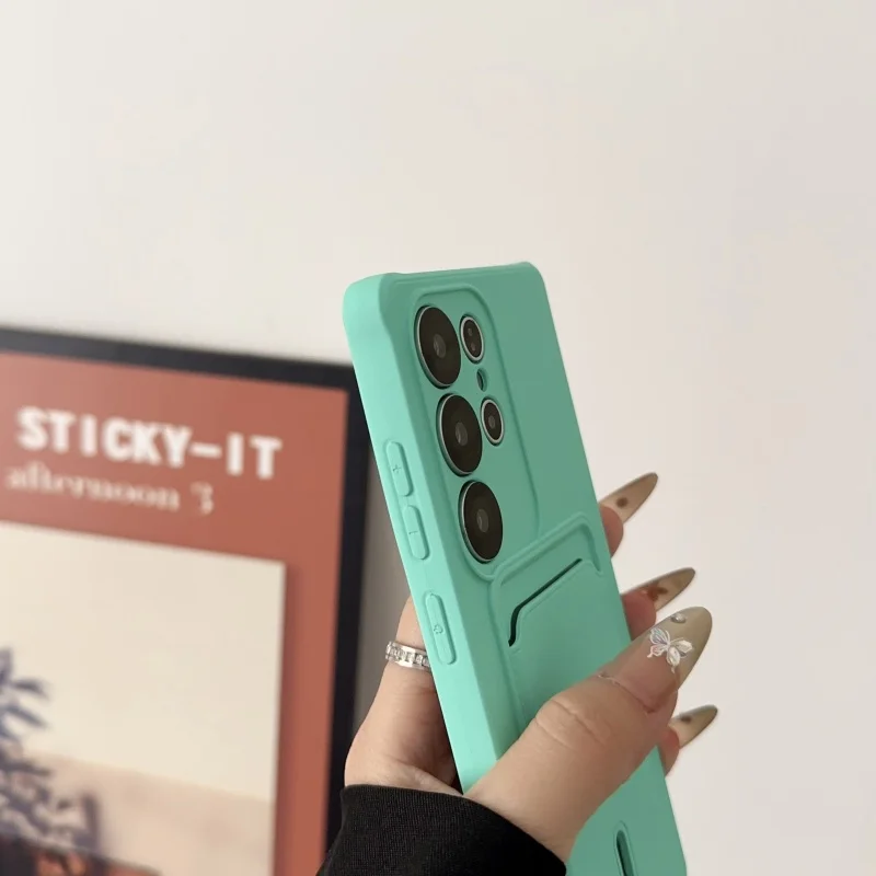 حافظة جيب للبطاقات من السيليكون السائل لهاتف سامسونج جالاكسي S25 S24 S23 S22 S21 Ultra Plus S24FE غطاء خلفي مقاوم للصدمات