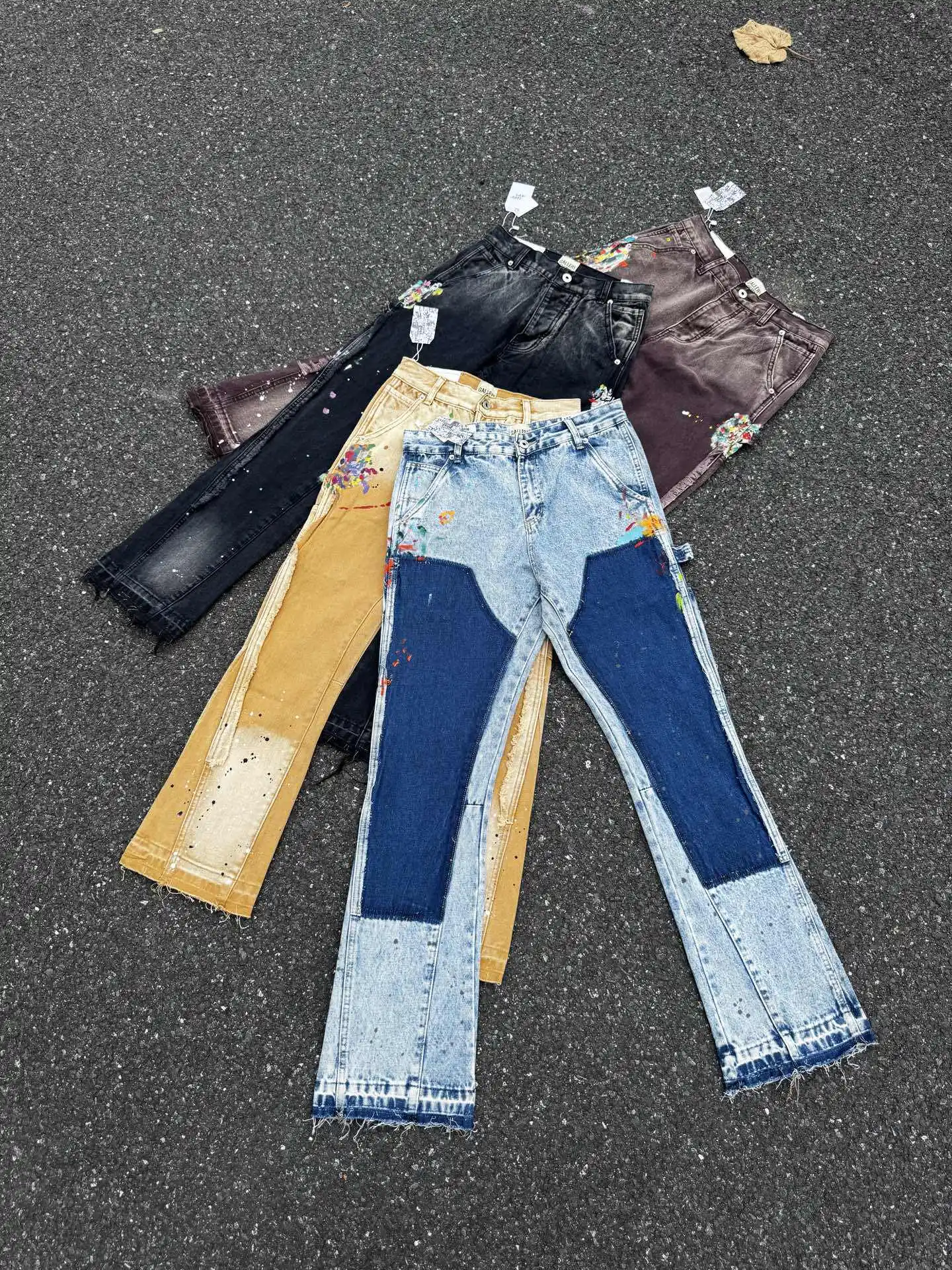 Gallery Dept Flare - Celana denim model flare dengan aksen