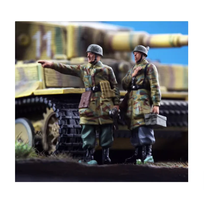 

1:72 Scale Resin Material 2 Soldiers Reloaded in Winter Suitable For Tank Helicopter Scenes Collectible Decorative Gifts Display