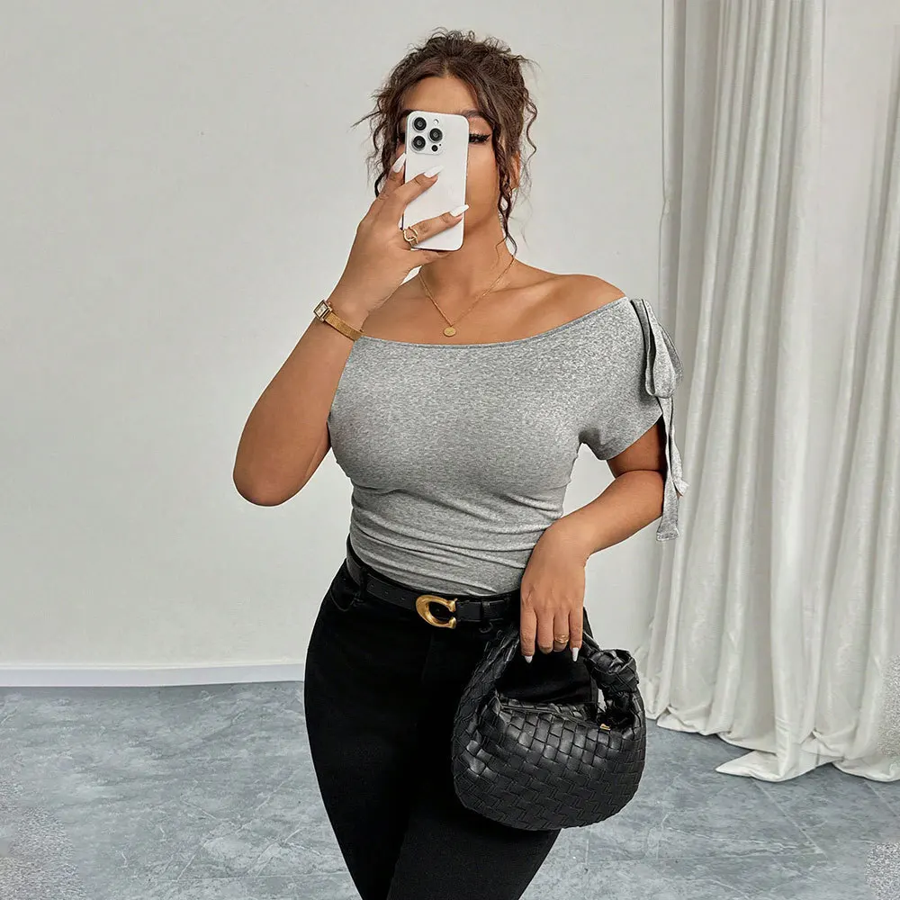 2025 T-shirt senza spalline sexy con un collo da donna taglie forti, top senza spalline con temperamento regina estiva Party Summer Elegantes Casual Y2k