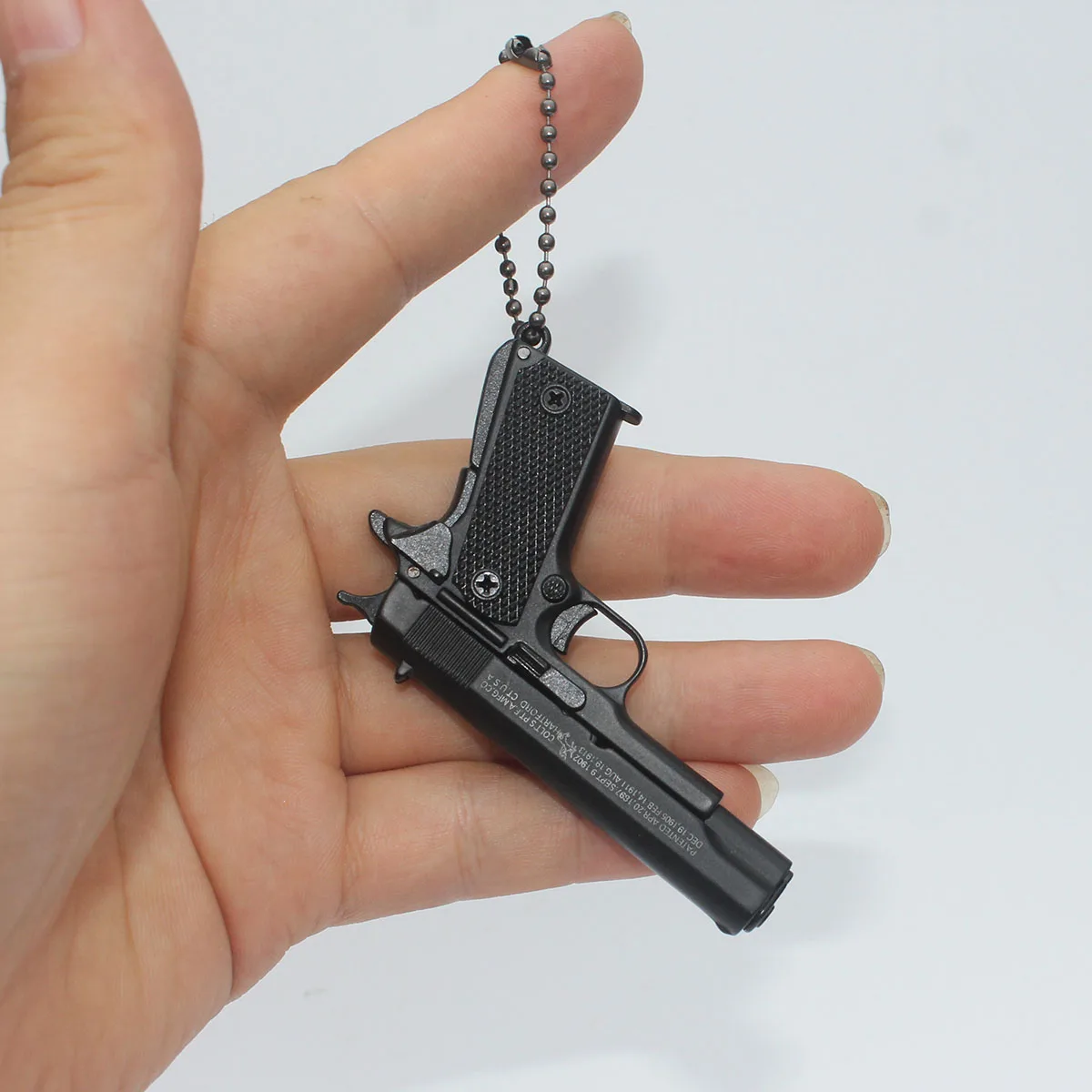 1911 Pistol 1:3 Metal Keychain Model With Slide Lock & Button Magazine Release, Realistic Simulation, Non-Firing, Car Keychain