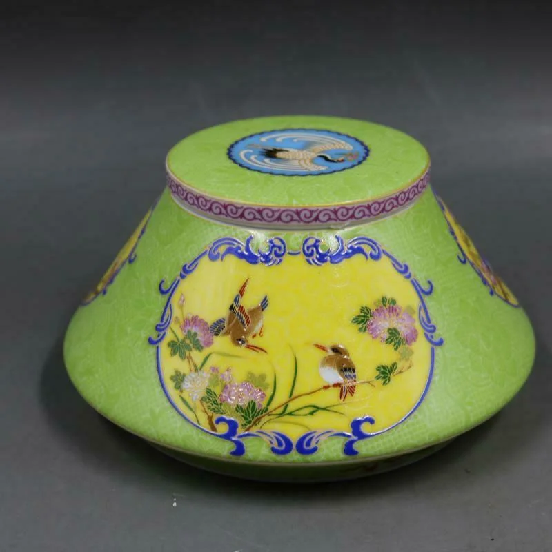 Traditional Chinese Ceramic Qing Yongzheng Porcelain Flower Bird Design Tea Caddy Jar