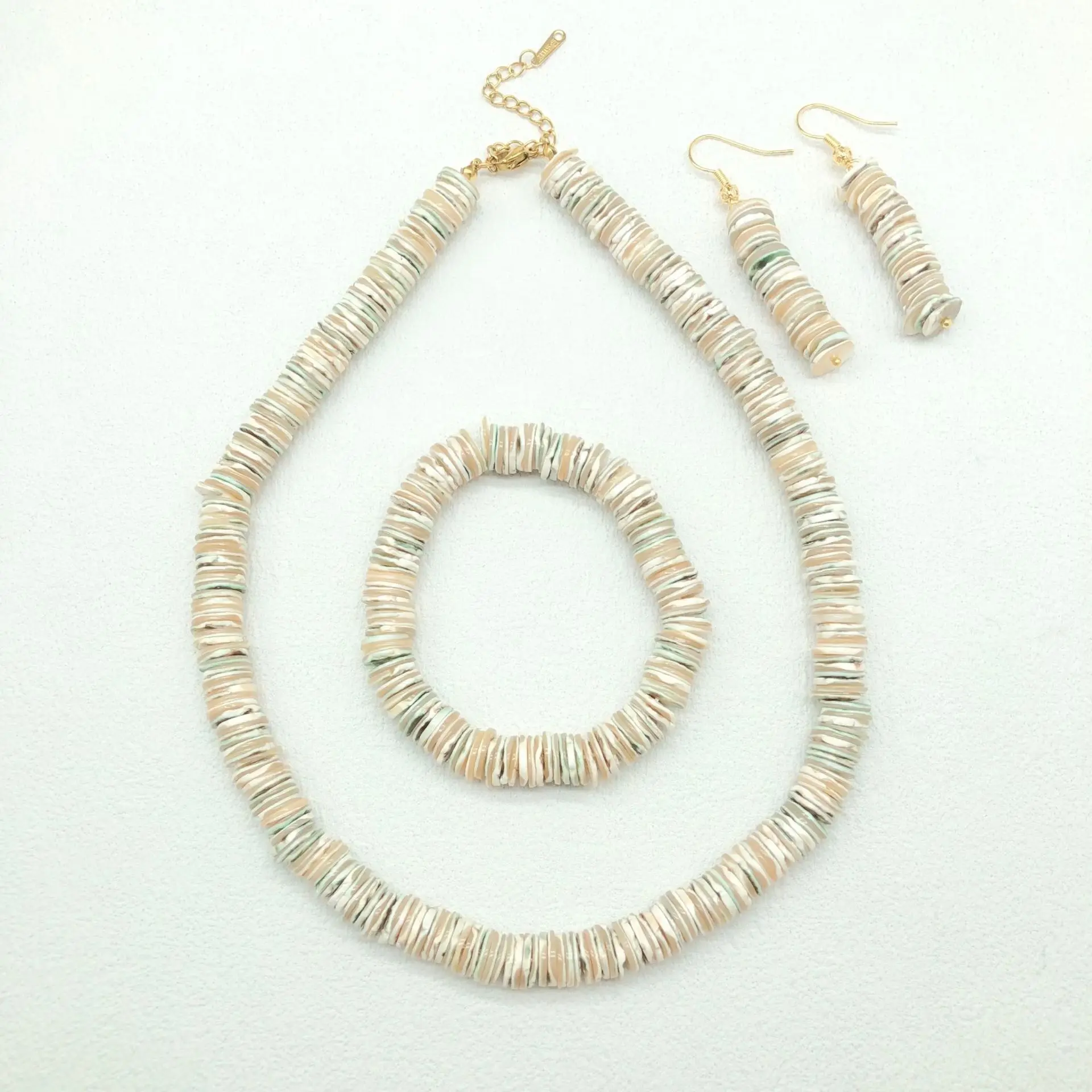 

Natural Round Shell Bracelet Necklace Earrings Set Women's Jewelry Elastic String Simple Personality Fashion Choker Collar Gifts