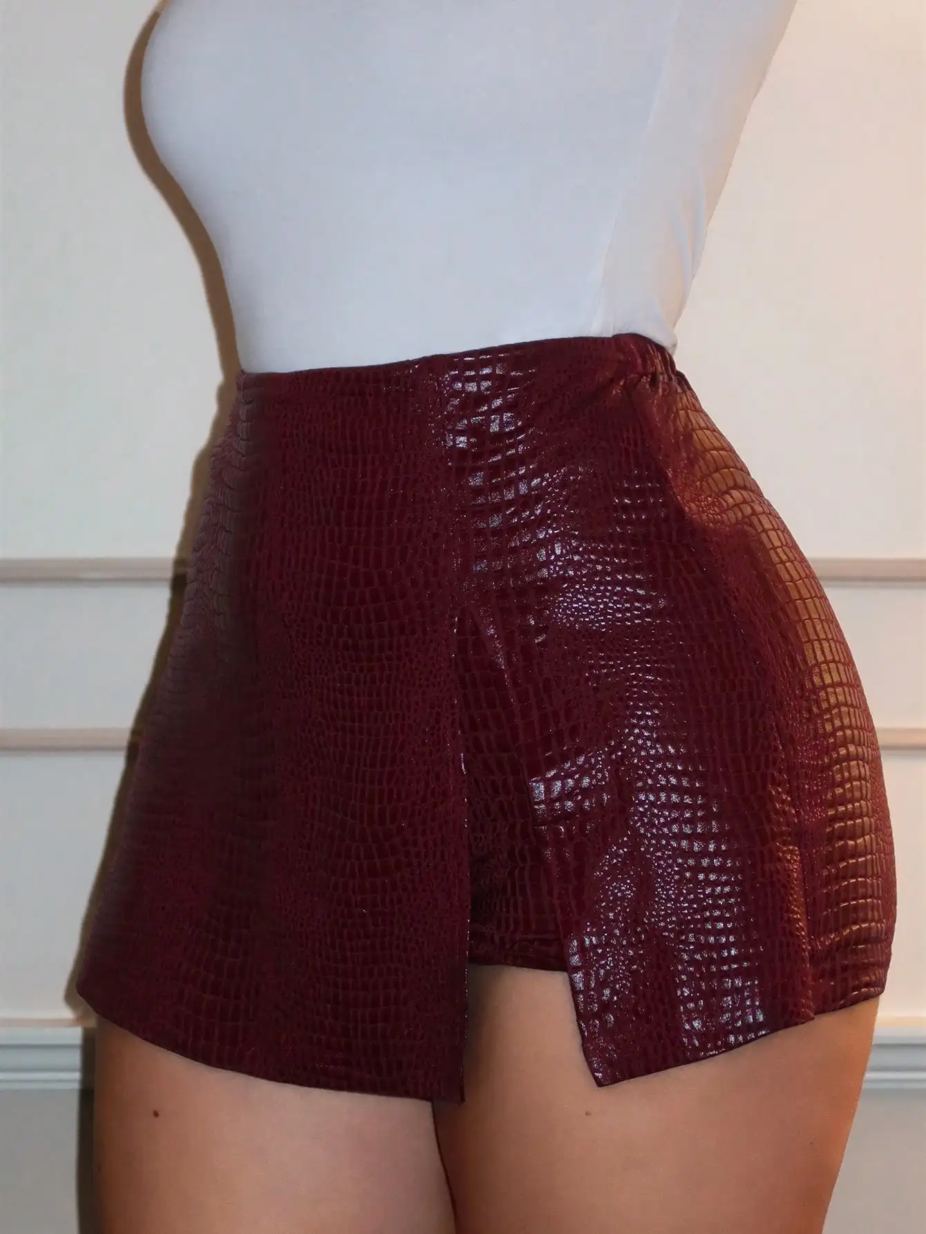 

Женская юбка-шорты Y2K с принтом крокодила, высокой талией и асимметричным подолом для вечеринок и ночных мероприятий