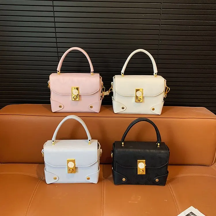 

Luxury Fashion Icon Tote Designer Diaper Bag For Women Fashionable Large Capacity Elegant Leather Crossbody Shoulder Bag It Bag