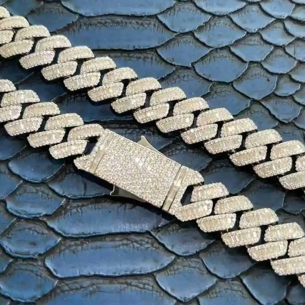 Luxury Custom Chain Factory Price 925 Sterling Silver 18mm Width d Color Vvs Moissanite Fine Baguette Cuban Chain.