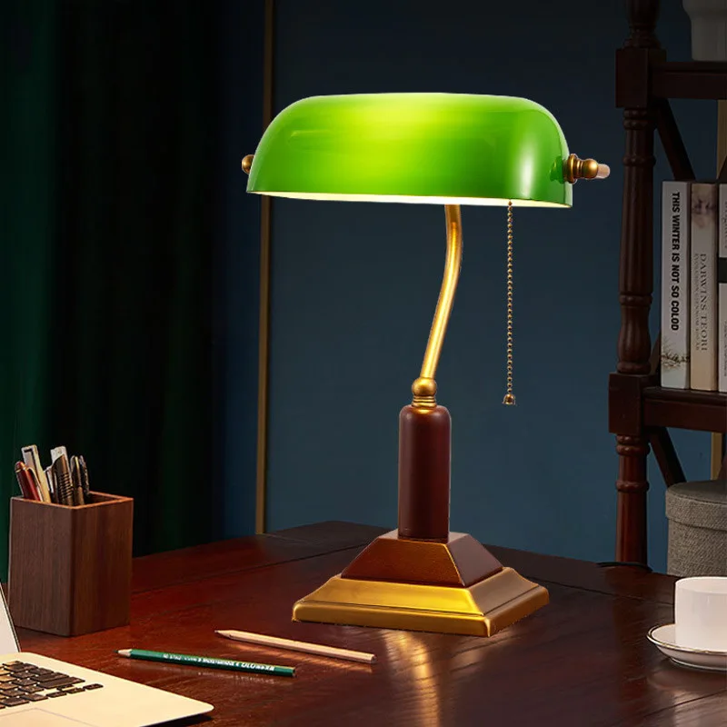 

American Style Retro Atmosphere Old Shanghai Table Lamp Bedroom Bedside Living Room Study Desk Green Glass Decorative Desk Lamp