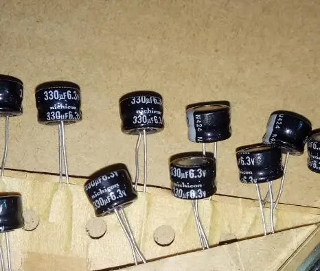 

30pcs/lot Japanese original electrolytic capacitor 6.3V 330UF Nichicon volume: 8X5mm free shipping