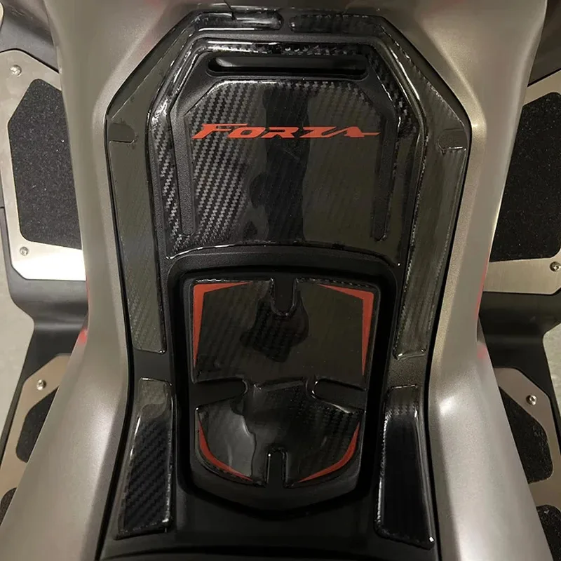 

Защитная накладка на бак мотоцикла Forza 125, клейкая наклейка для Honda NSS350 Forza350 2020-2023, наколенник для газового топлива, тяговая сторона
