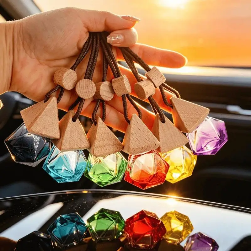 【HBA】1Pcs 8ml Triangle Cover Brown Rope Gradient Rhombus Glass Bottle Empty Car Essential Oil Diffuser Fragrance Perfume Bottle