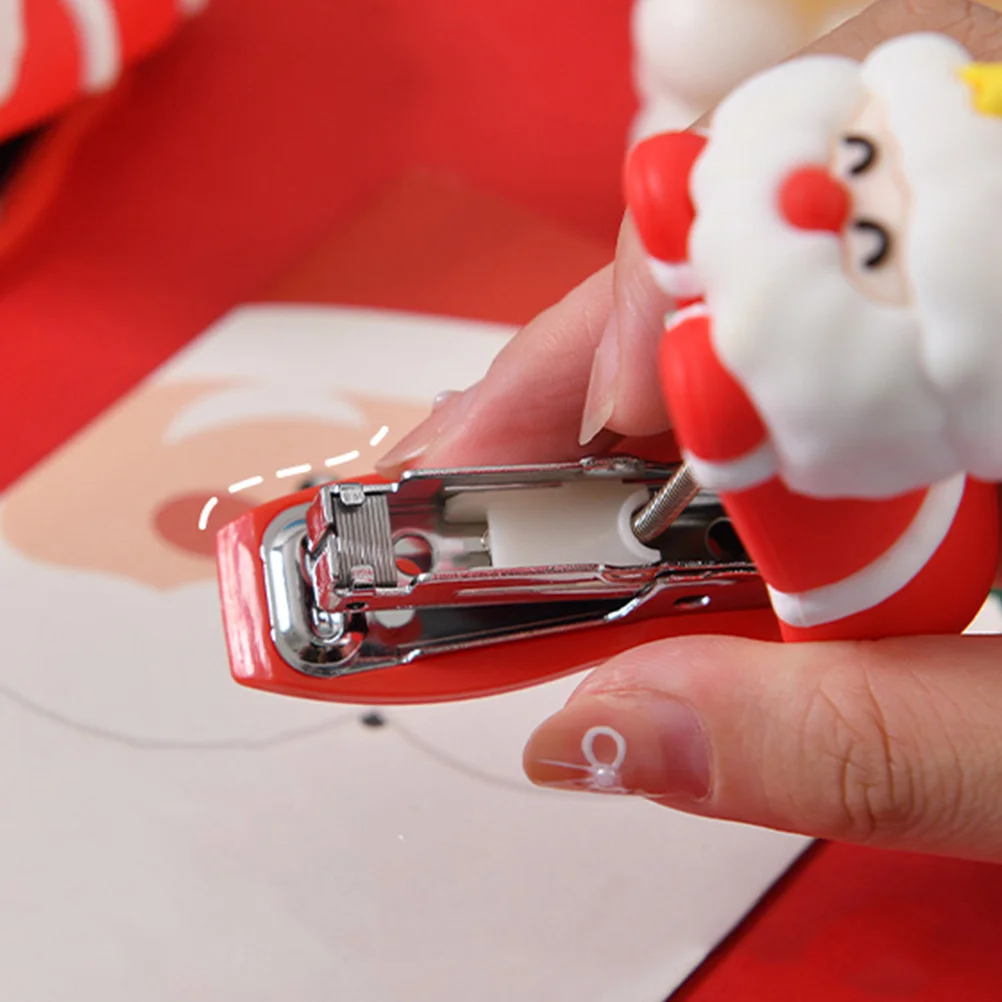 Papai noel pequena grampeador portátil desktop escritório dos desenhos animados mini grampeador para viagens escolares bonito papelaria mini kit de material de escritório