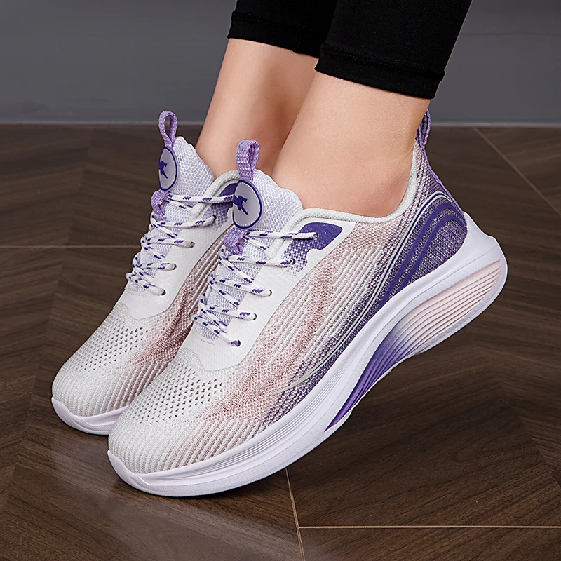 Students casual sports shoes women's new autumn breathable mesh surface lightweight soft sole shock absorption running shoes