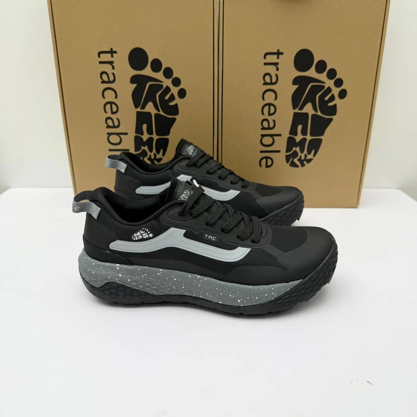 Original Brand Comfortable Anti Slip Walking Jogging Shoe Designer All Terrain Mountain Climbing Footwear Trekking Sneaker 36-45