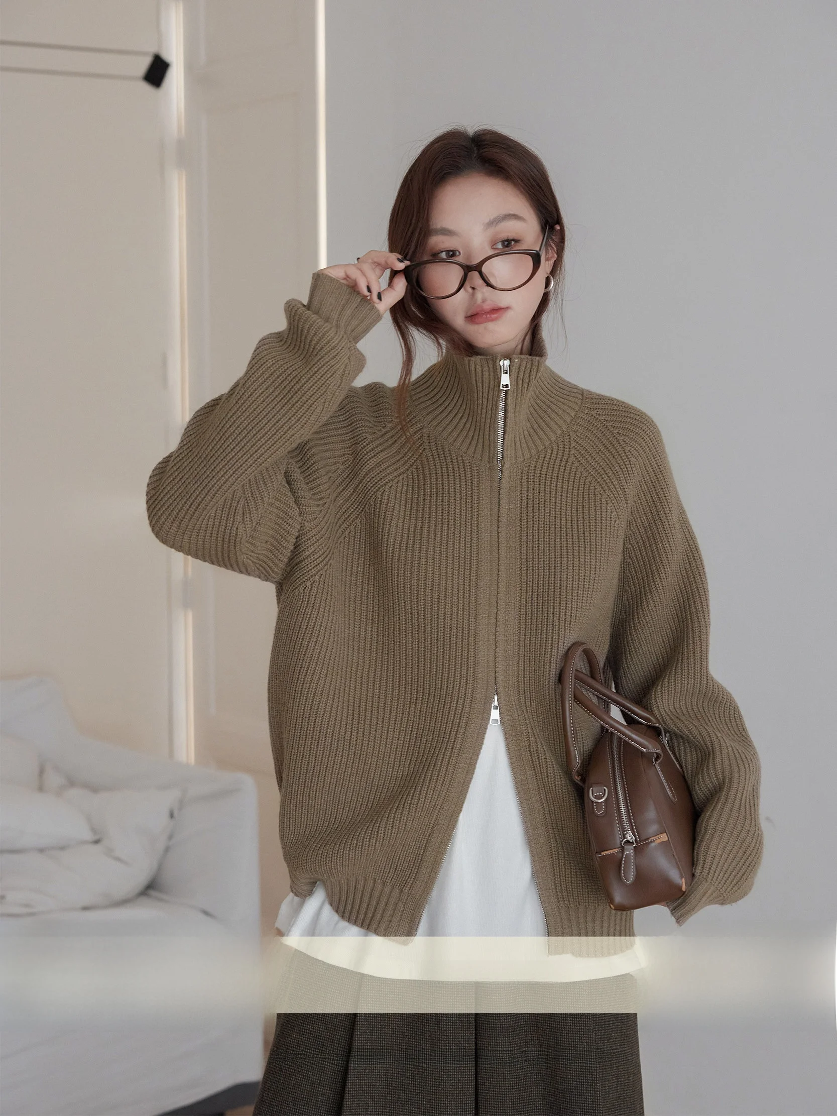 

VNOOK Woolen Zipper Ne Knitted Sweater Coat Women Winter Loose Lazy Sle Simple Knitted Top Commute Sle Thiened Long S...