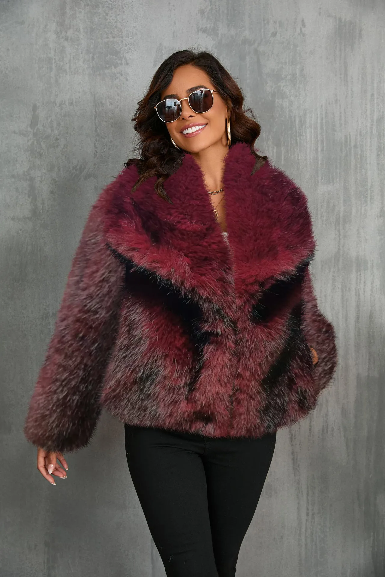 Women's Artificial Fur Coat with Large Lapel Short Fashionable Fox Fur Style Fluffy Plush Clothing for Ladies