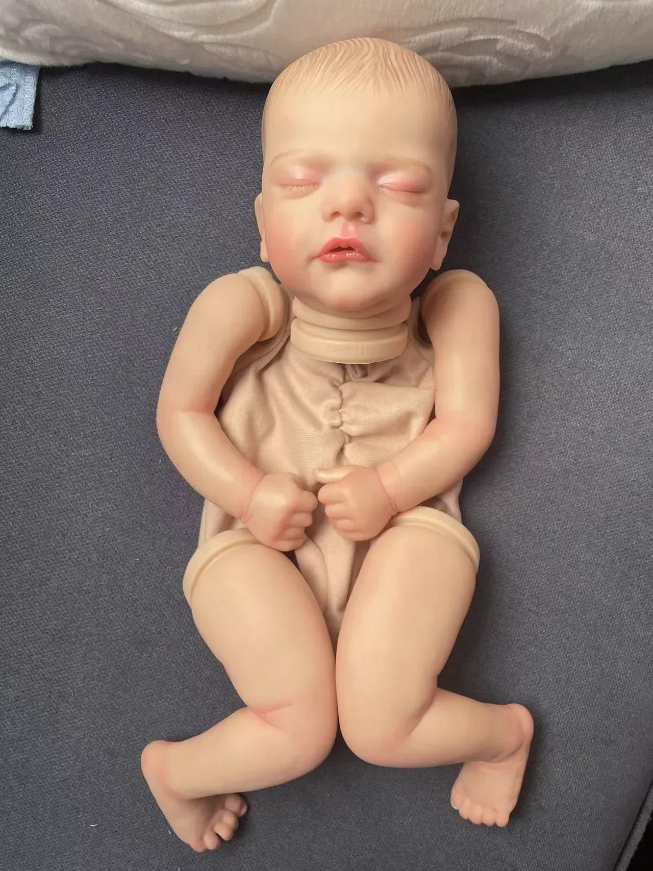 19 Inches Sam DIY Reborn Doll Kit Vinyl Already Painted Unfinished Doll Molds painting hair Contains cloth body