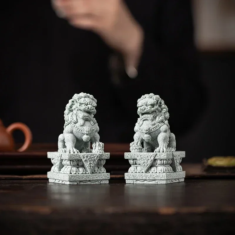 Chinese style Blue sand stone stone lion, a pair of ornaments, fish tank landscape, desktop home living room decoration