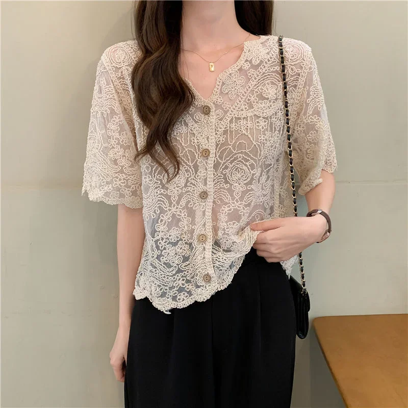 Lace Shawl Women\'s Summer Coat Thin Short Cardigan Loose Vintage Clothes for Women Tops Shirts Blouses