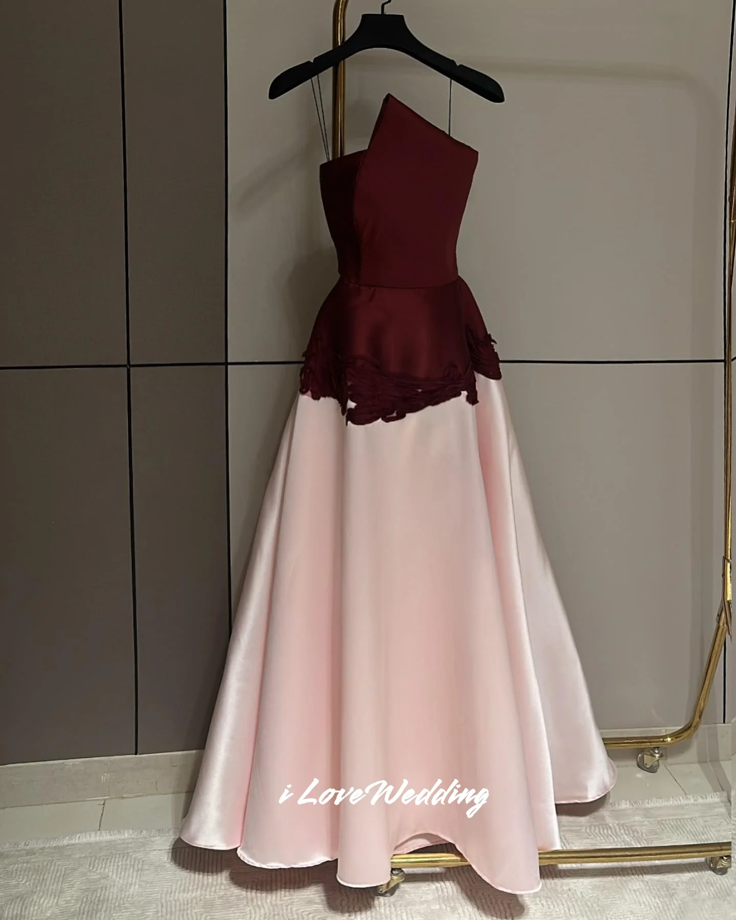 

Женское платье для выпускного вечера без бретелек 2025 года, вечернее платье трапециевидной формы без рукавов длиной до пола, элегантные плиссированные свадебные платья по индивидуальному заказу