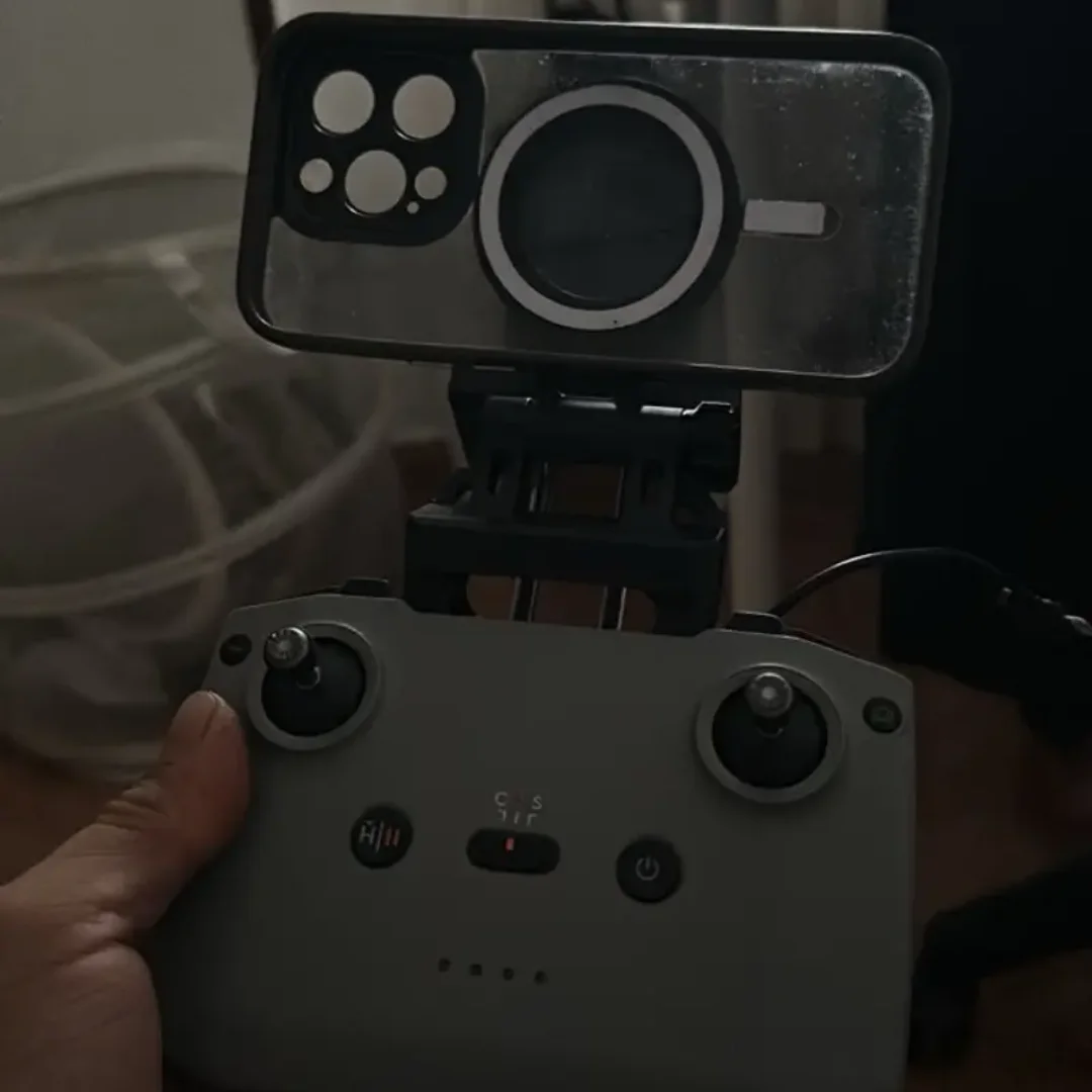 Faltbare MagSafe Magnetische Telefonhalterung für DJI RC-N1/RC-N2/RC-N3 Fernbedienung, Verstellbares Scharnier-Design Drohnen-Controller-Telefonhalterung – Detail 6