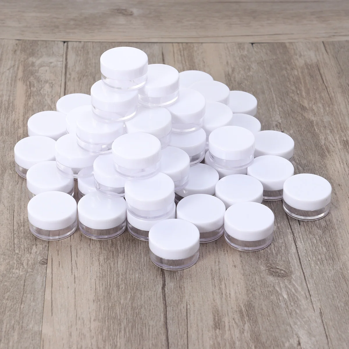 50pcs Cream Bottles Beautiful Round Shape Screw Cap Sealed Solid Durable Travel Eyeshadow Balm Powder Container Set Lightweight