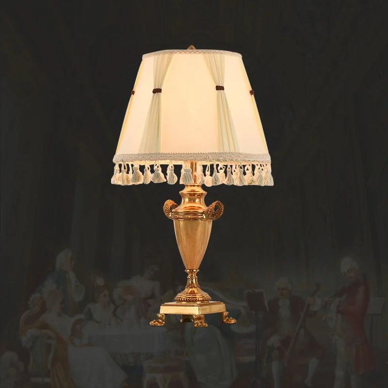 

Европейский Простой дизайн прикроватный медный тканевый абажур Светодиодная настольная лампа Американский кабинет декоративный золотой Латунный стол