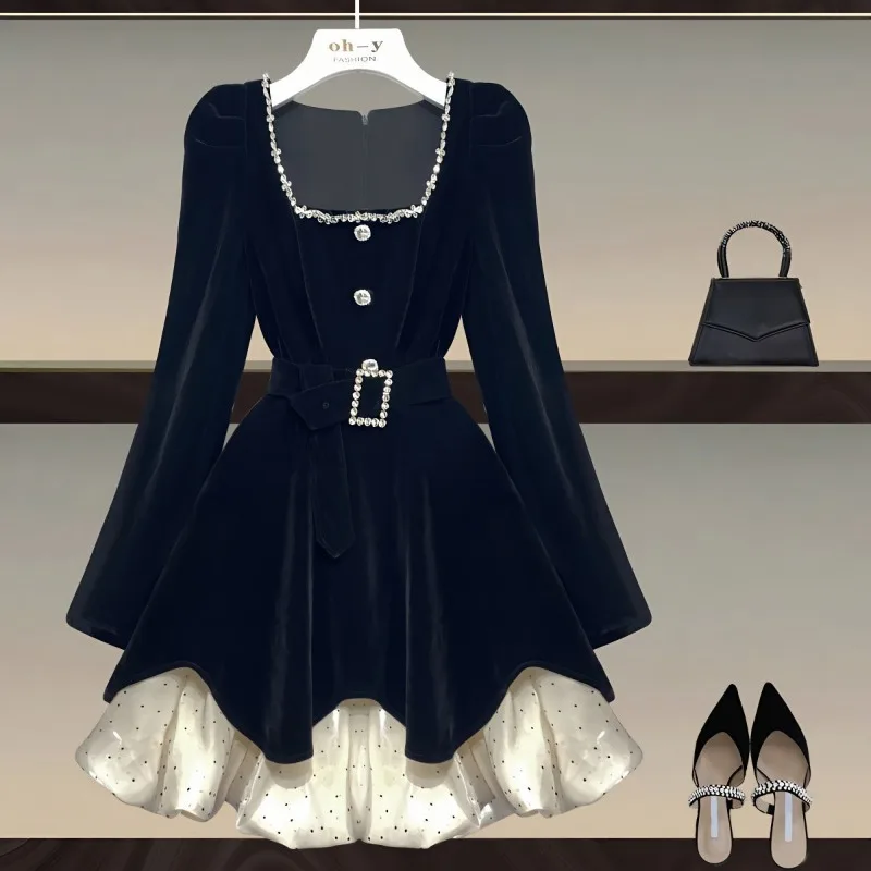 2026 ملابس نسائية كبيرة الحجم فستان الخريف مزاجه جديد صغير عطرة نمط موضة الربط ساحة الرقبة فستان أسود #4