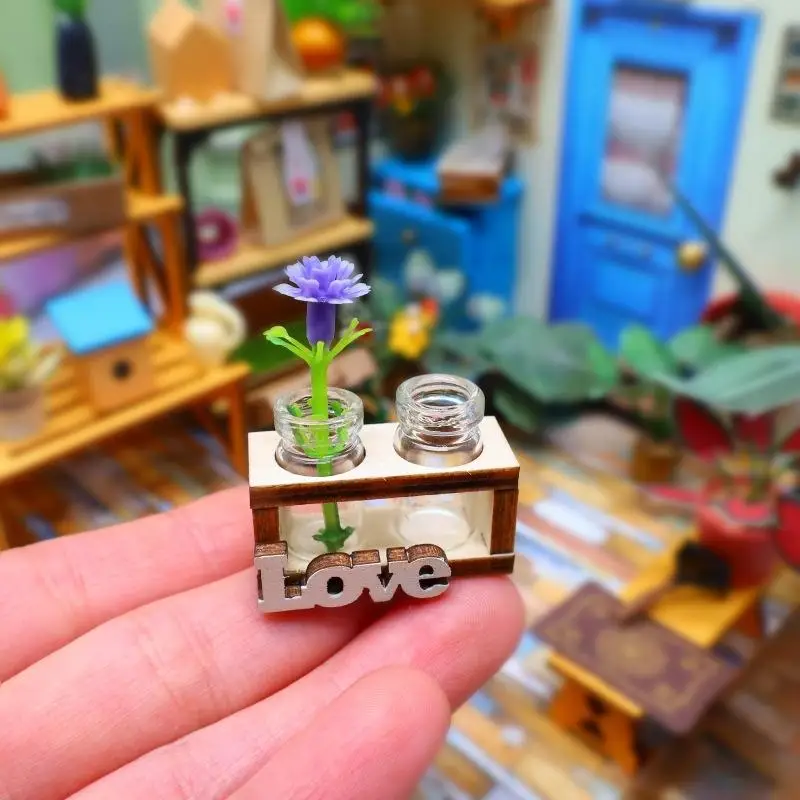 1Pcs Small Glass Rose Vase Model 1:12 Scale Dollhouse Mini Wooden Hydroponic Flower Stand Creative Home Garden Decor Plaything