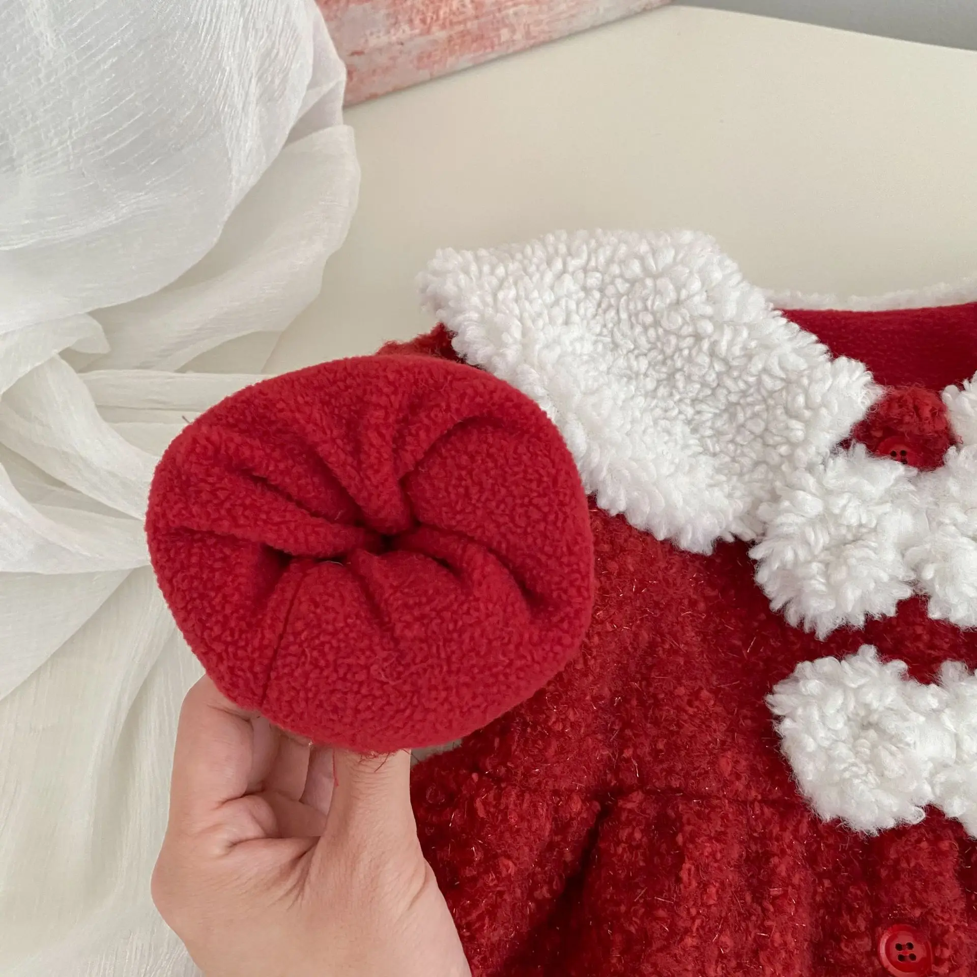 2025 شتاء جديد الأطفال طويلة الأكمام معطف دافئ زائد المخملية سميكة الفتيات لطيف القوس التلبيب مبطن سترة الاطفال القطن وسادة مبطنة