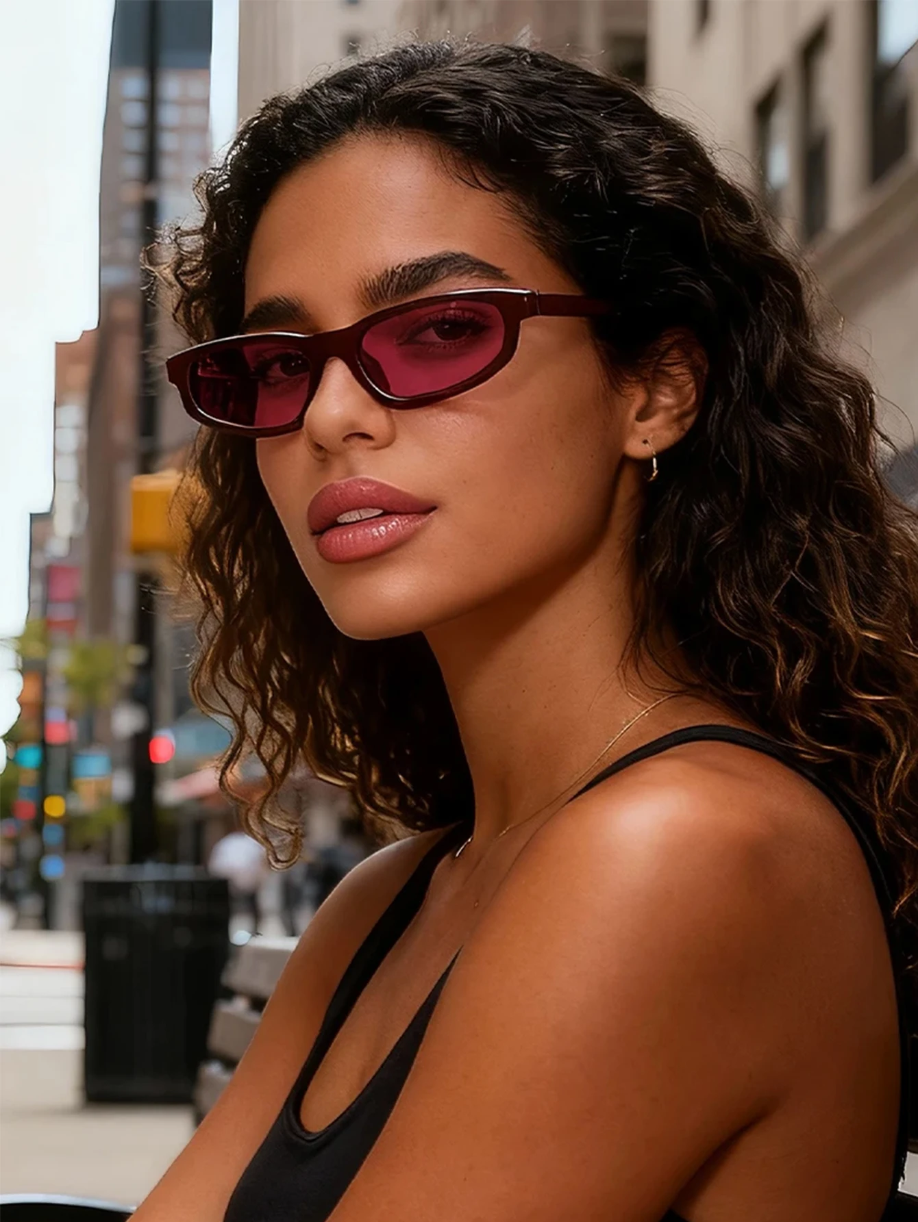 1 Stück Retro-Sonnenbrille mit Cat-Eye-Rahmen für Damen, stilvolles Design mit schmalem Rahmen, geeignet für den Urlaub