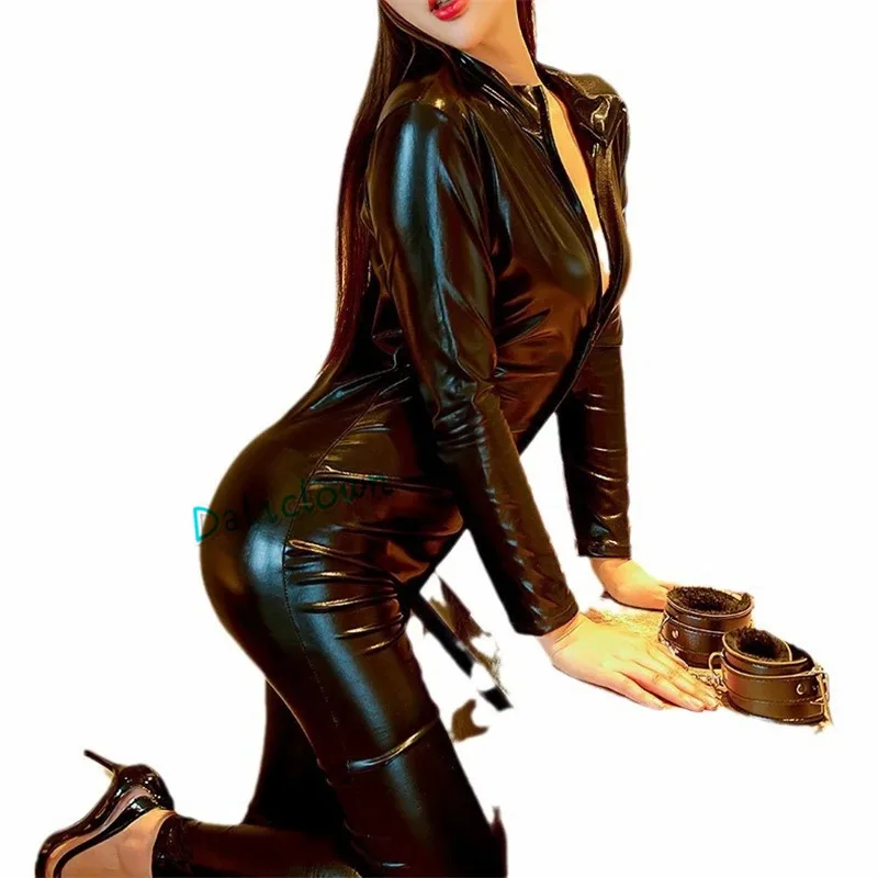 ชุดบอดี้สูทหนัง PVC แบบเปียกเงาสำหรับผู้หญิง ช่วงเป้าเปิด เหมาะสำหรับใส่เต้นในไนต์คลับ ชุดยูนิทาร์ด ชุดชั้นในหนัง จั๊มสูท แคทสูท