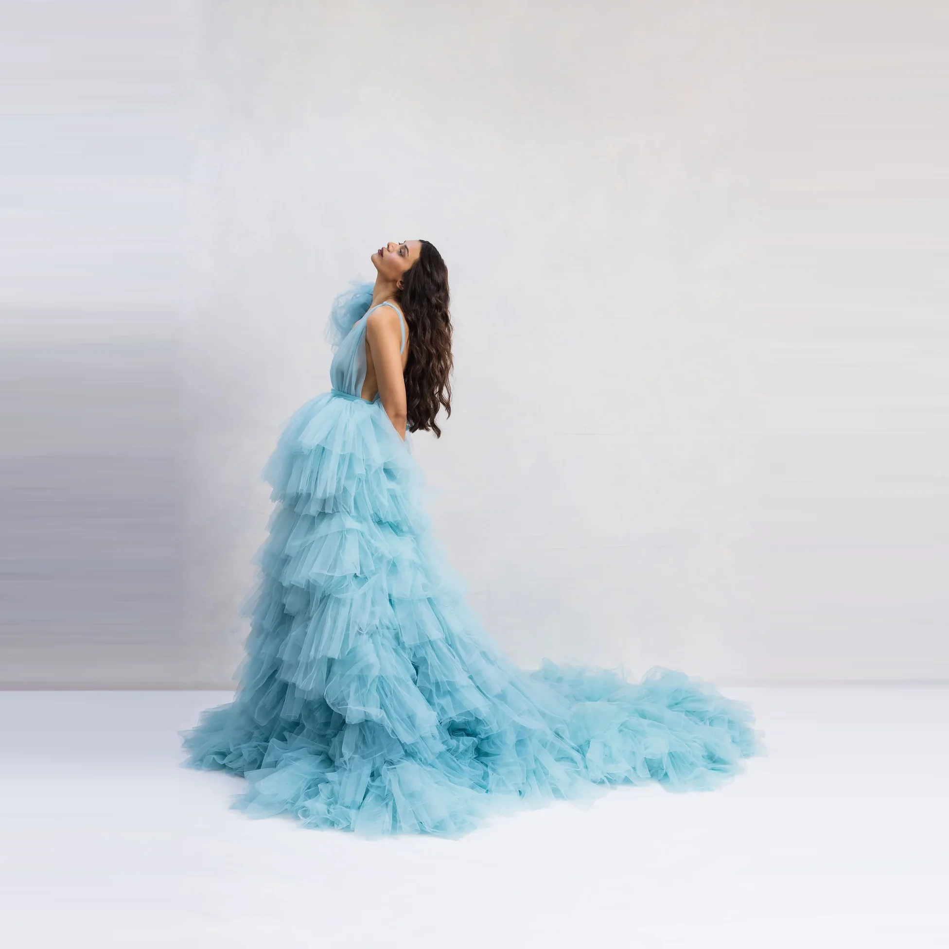 2024 Plunge Neck Soft Tulle Dresses Ruffle Shoulder for Wedding Tulle Belt Tie Backless Prom Gown Pale Teal Lush Maxi Dress