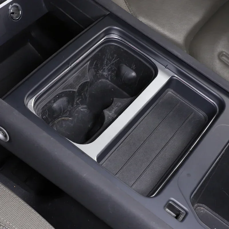 Für Land Rover Defender 90 110 130 2020-2024 Silber Auto Zentrale Steuerung Wasser Tasse Halter Rahmen Abdeckung Trim innen Zubehör