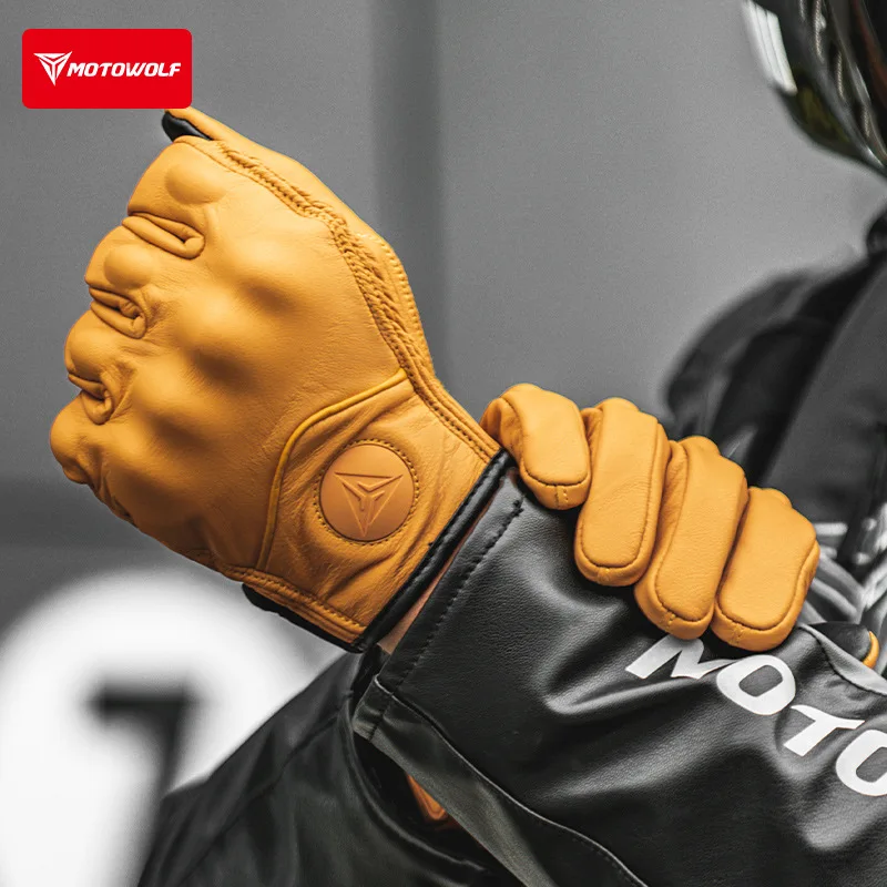 Thumbnail 4 - #57 Leather Touchscreen Gloves Comparison Guide