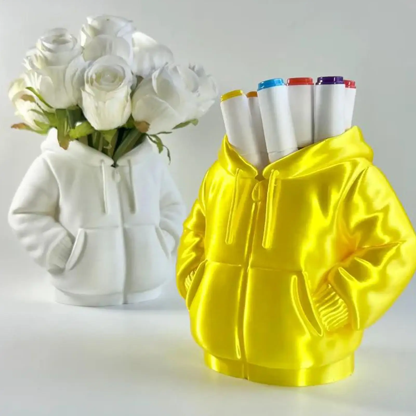 

Pen Holder Down Jacket Crayon Holder Cosmetic Brush Decoration For Desktop Classroom Teacher Women Student School Bedroom Vanity