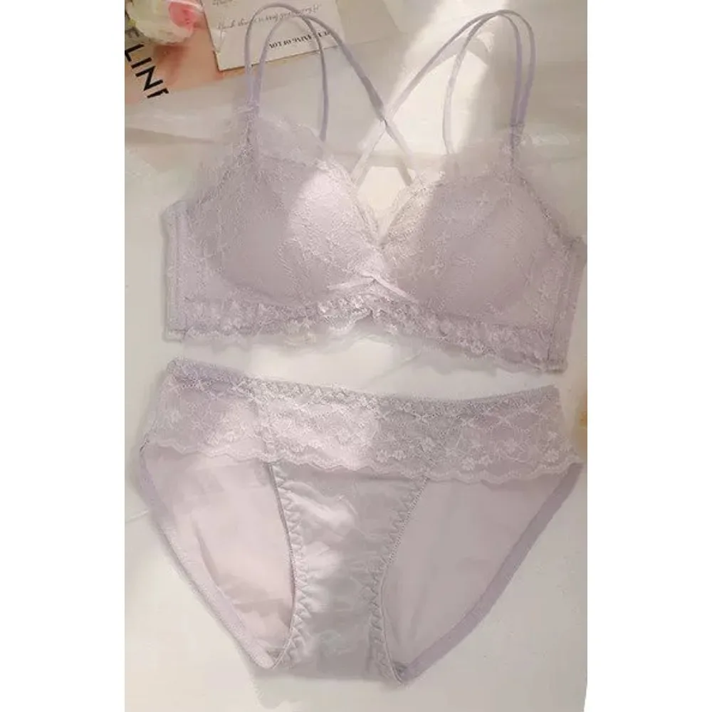 French Style Lace Lingerie Set Wireless Push Up Bra Thin Shoulder Strap Back Design Ladies Comfort Underwear Suit or Small Chest