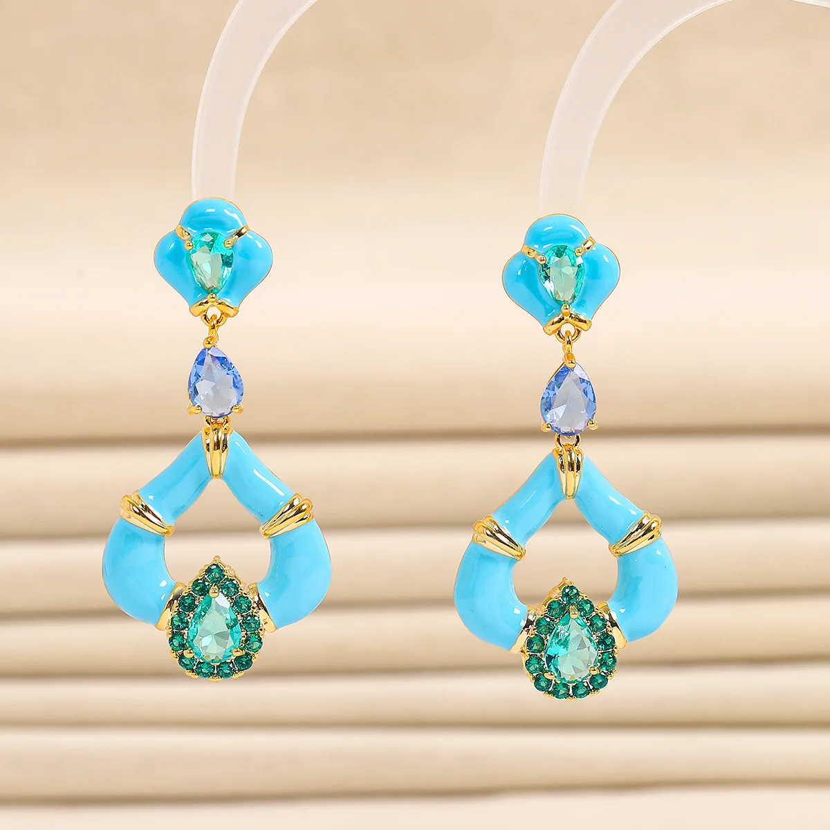 

Винтажные эмалированные висячие серьги для женщин, великолепный инкрустированный топ с цирконием, модные ювелирные изделия, дизайн капель, вечеринка, свадьба