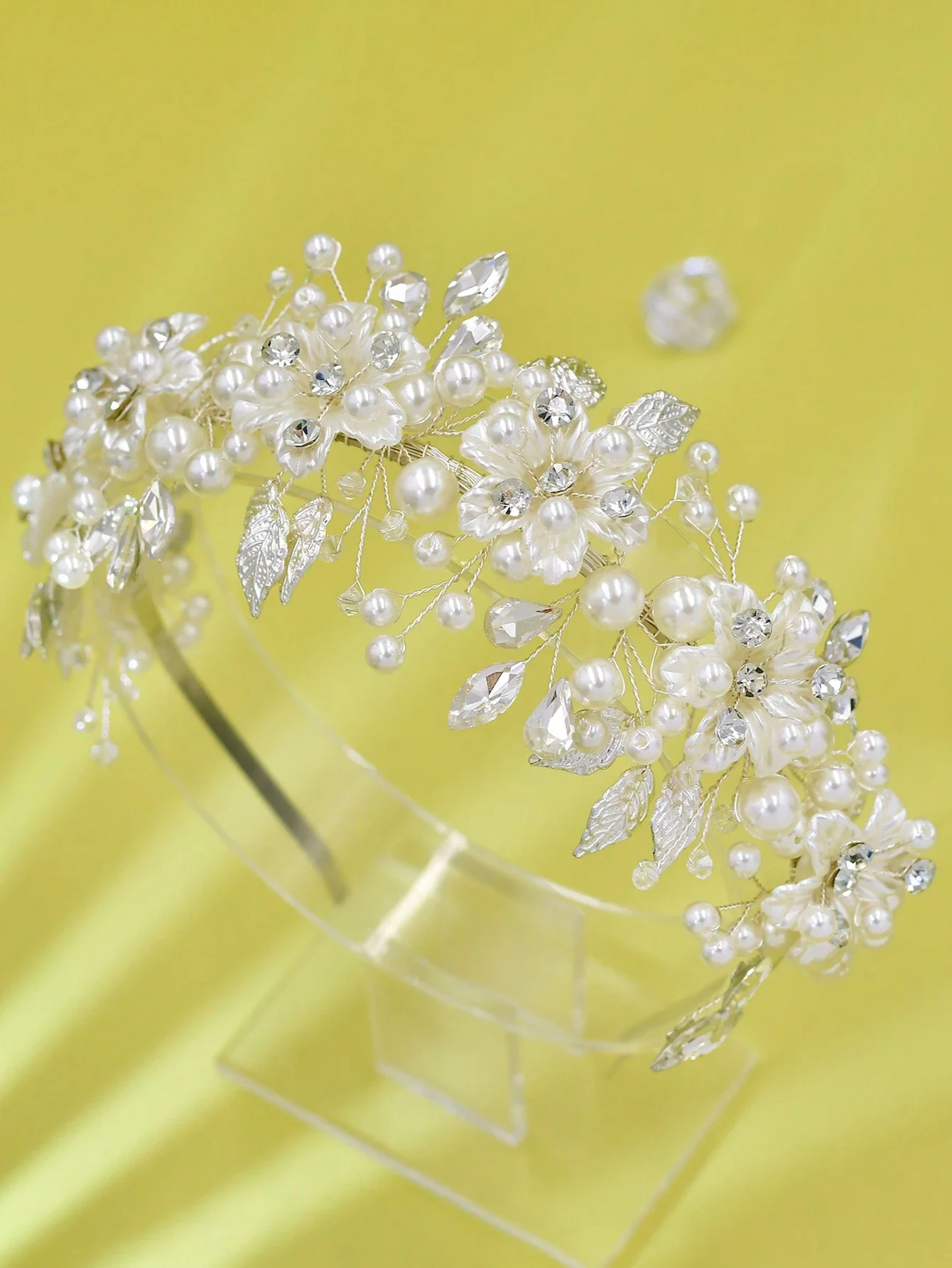 

One Elegant Faux Pearl Bridal Headband Women Wedding Hair Accessory Rhinestone Shell Flower Bridal Headpiece Bridesmaid Girls