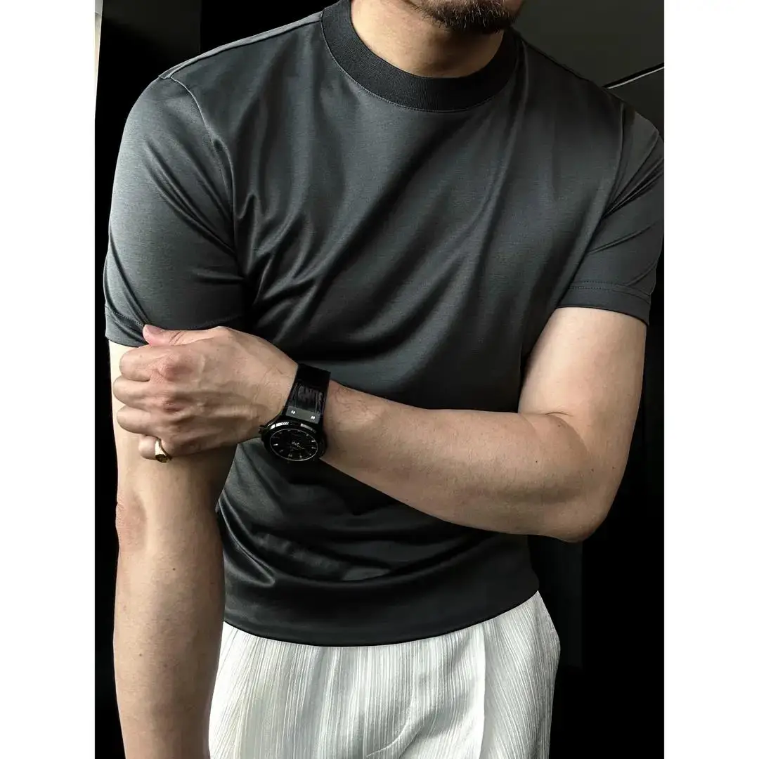 

Летняя мужская футболка из ледяного шелка и ацетата: прохладная, комфортная, с коротким рукавом, приталенная, антибактериальная, легкая, модная, базовая, однотонная.