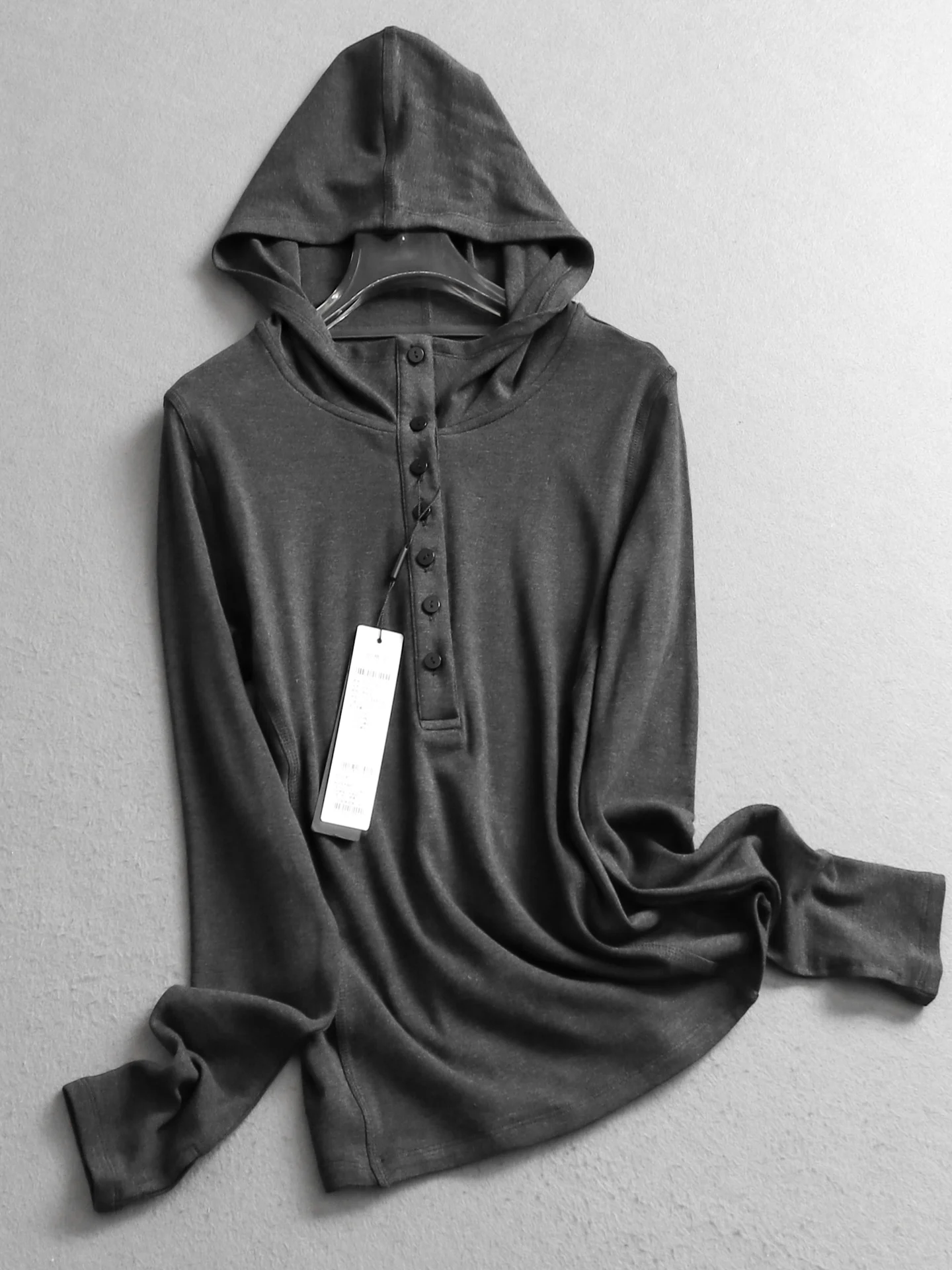 

Slim Fit Long Sleeve Knitted Hoodie Soft Magma Grey Women's Sweatshirt Comfortable Breathable Autumn New Style V103
