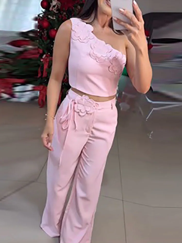 

Elegant Lady Floral Decoration Set Sexy Slash Collar Sleeveless Slim Vest&Pants Set Summer Pure Color Hollow Out Vacation Outfit