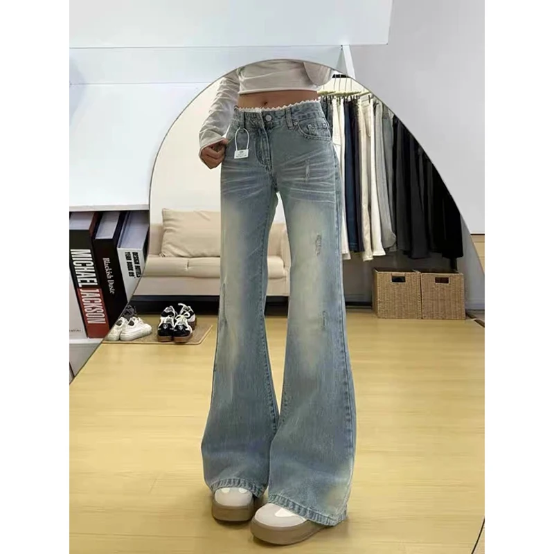 ZHIZOU Damskie Jeansy Rozszerzane z Niskim Stanem Japońskie Amerykańskie Retro Jeansy Koreańskie Spodnie Denimowe Abi Y2k Bell Bottom High Street Grunge Nowe