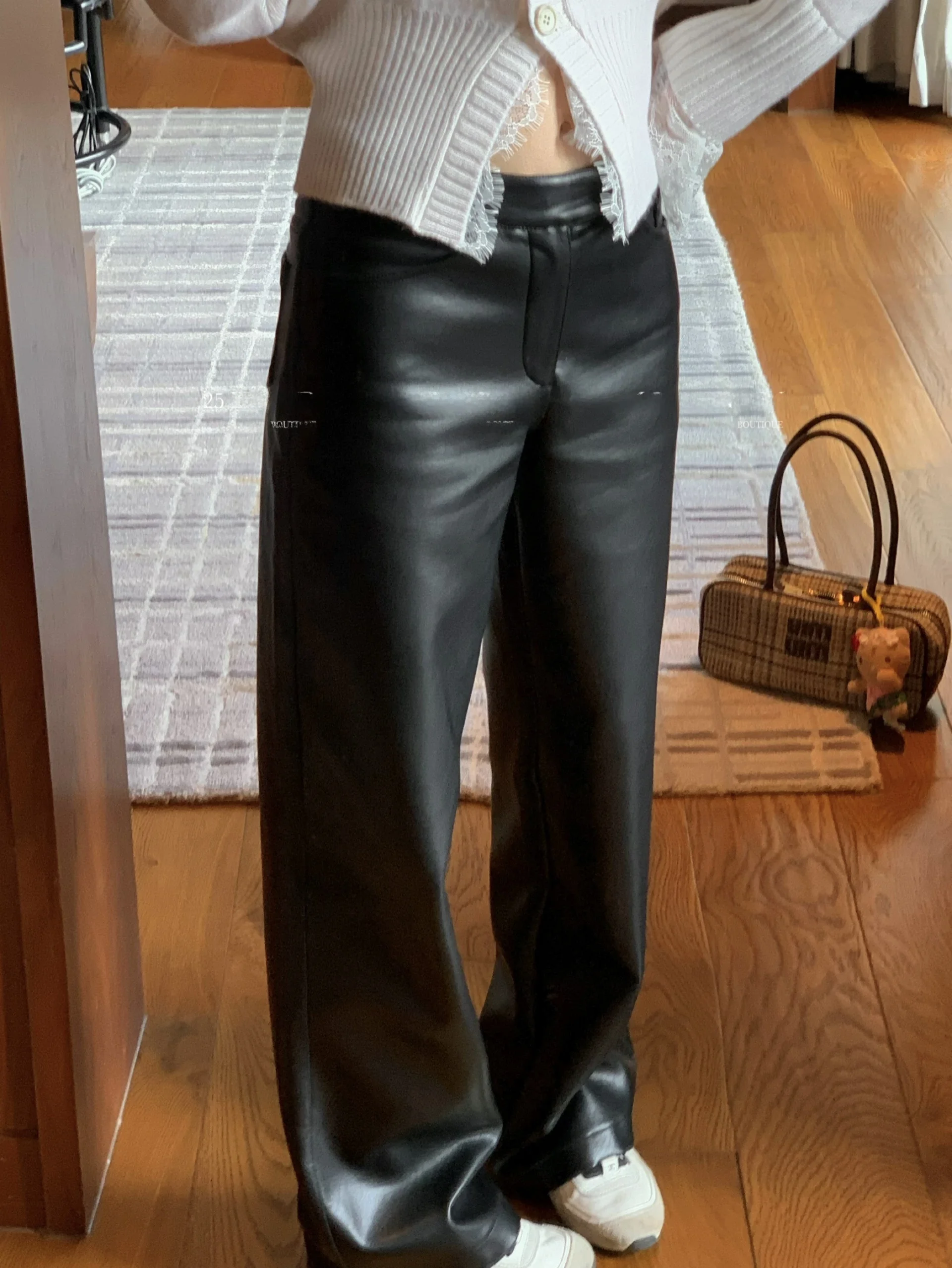 

Elegant High Waist PU Leather Pants Straight Leg Loose Fit Faux Fur Women's Fashion Trousers Long Summer 2025