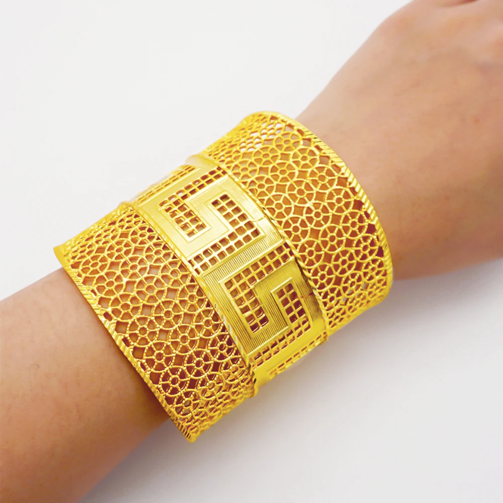 

Dubai gold-plated wide open hollow large bracelet african women big bangle