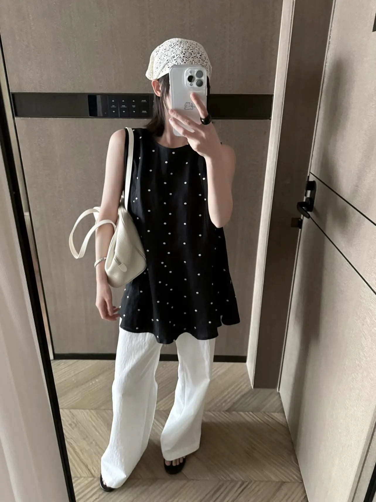

Lilian Polka Dot Slimming Loose Women's Shirt Summer Commute Style Comfortable Breathable round Neck Short Sleeve Top