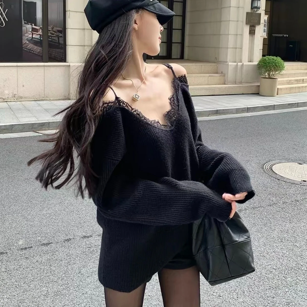 Lace Trim Base Shirt Spring Autumn New Style Shoulder Bared Beautiful Back Outerwear V Neck Knitted Sweater Women's Fashion